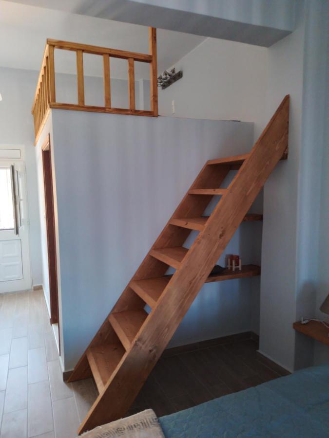 Manolakis Pizanias Apartment Emborios Екстериор снимка