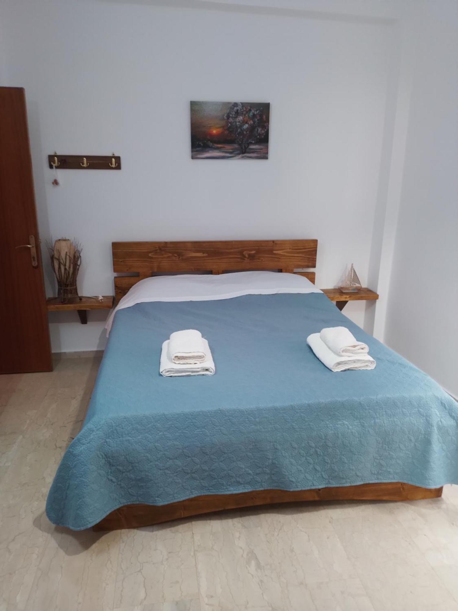 Manolakis Pizanias Apartment Emborios Екстериор снимка